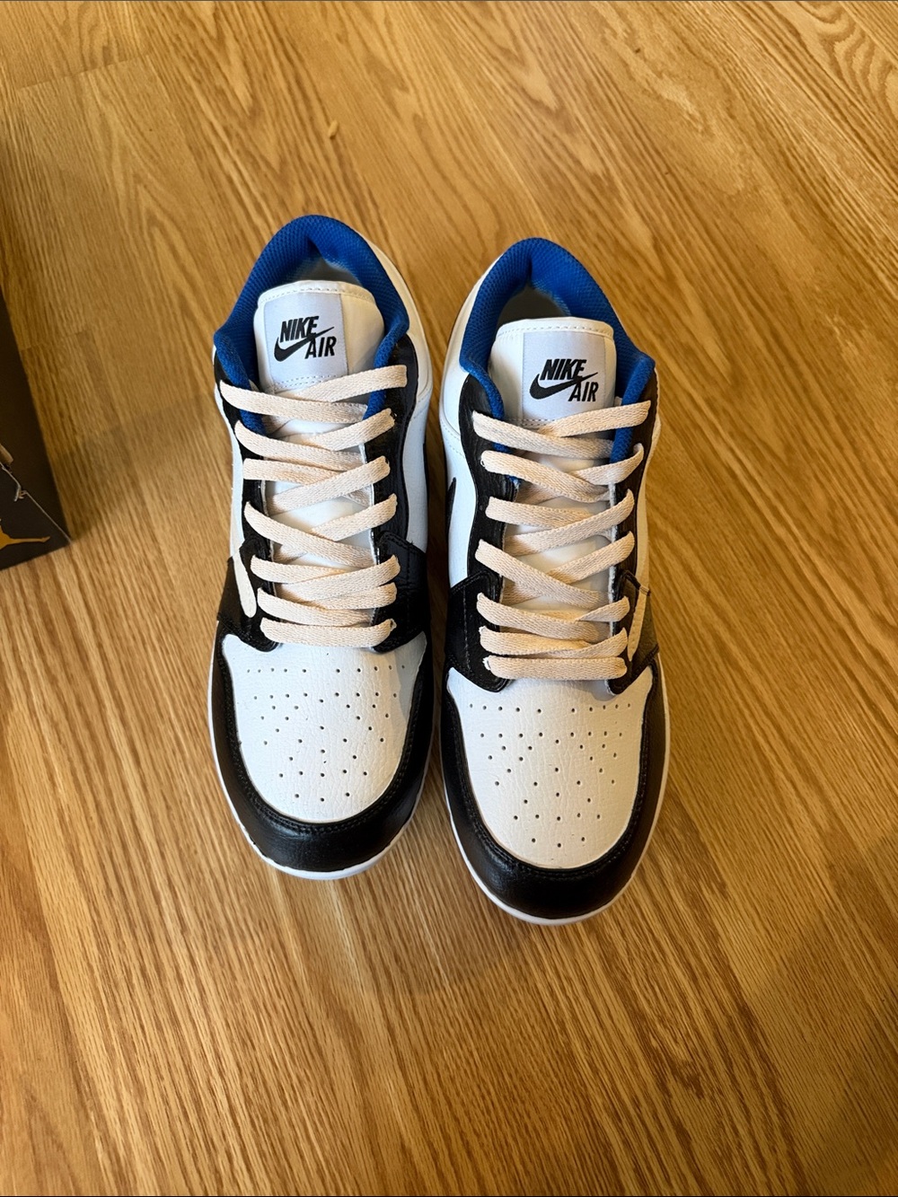 Jordan 1 low baseball cleat custom Retro Cleats - Picture 3 of 4